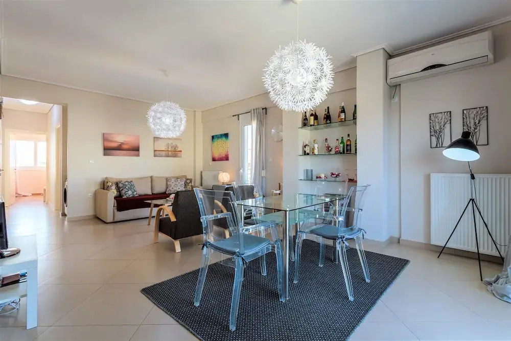 Escape in Style, close to the sea and city center