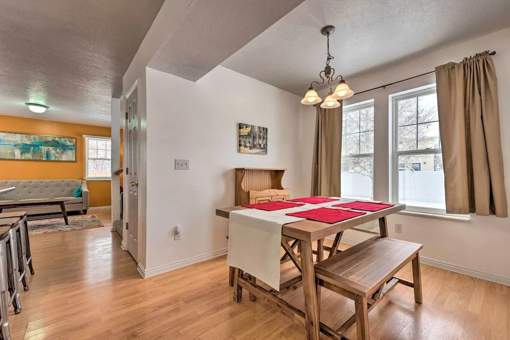 Family-friendly Logan Farmhouse w/ Yard & Near USU