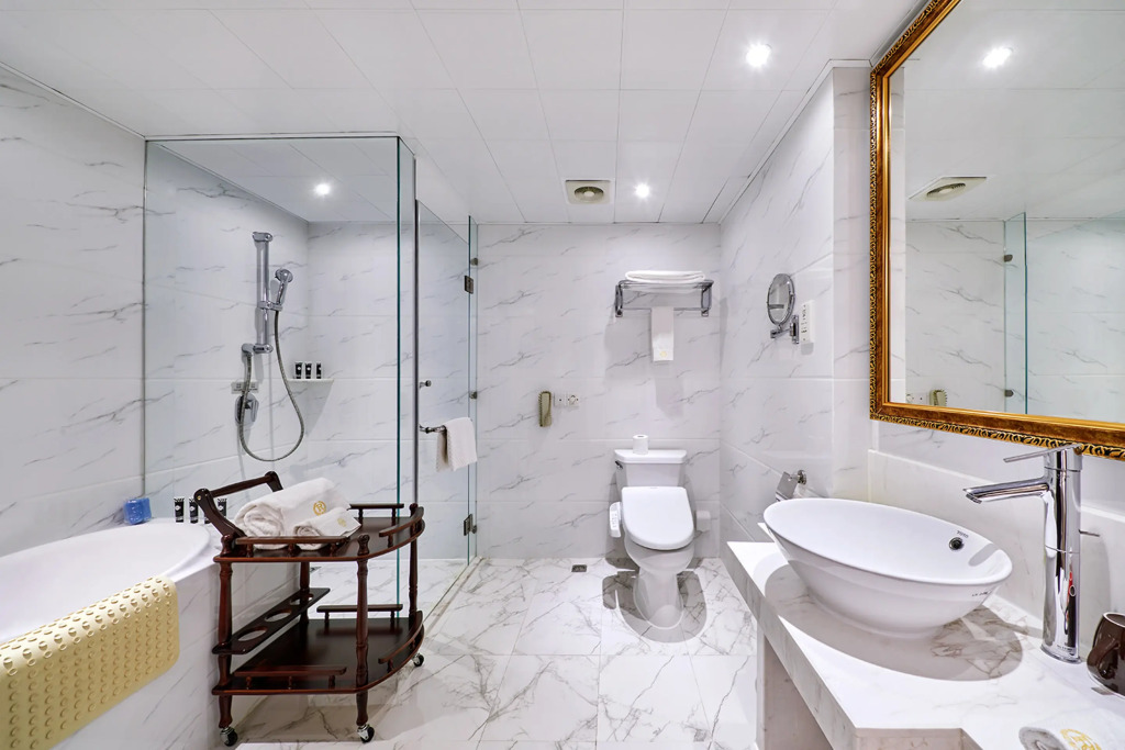 Grand Regency Hotel
