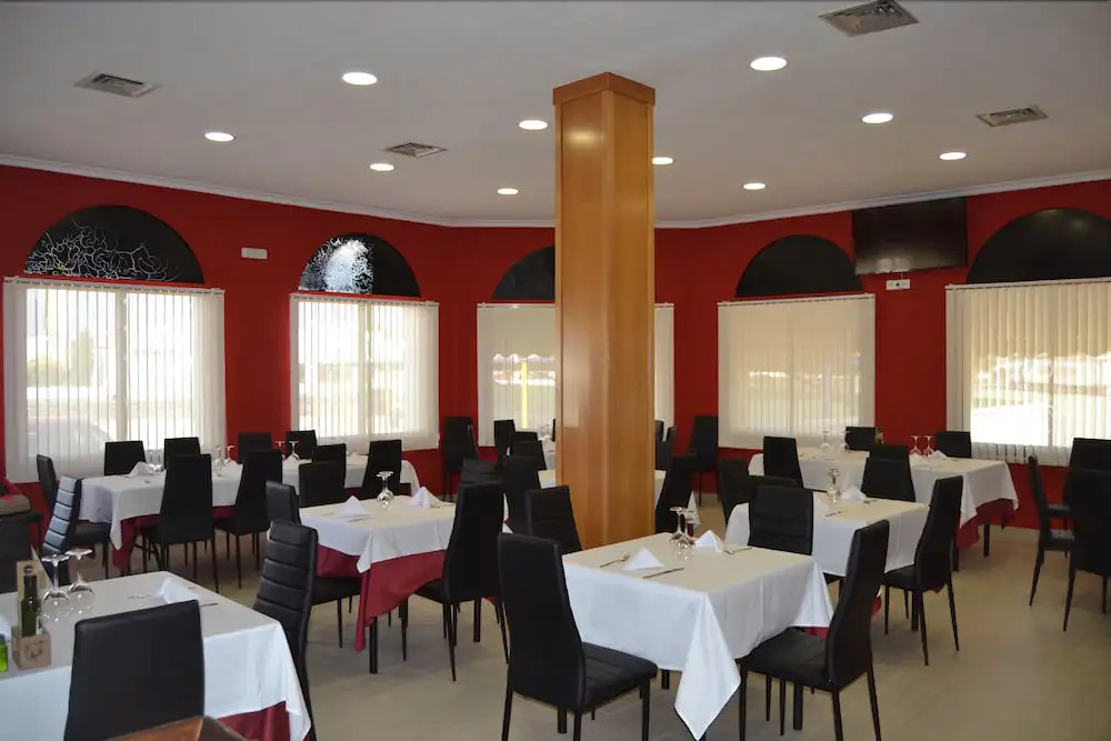 Hotel Restaurante La Sombra Del Olivo