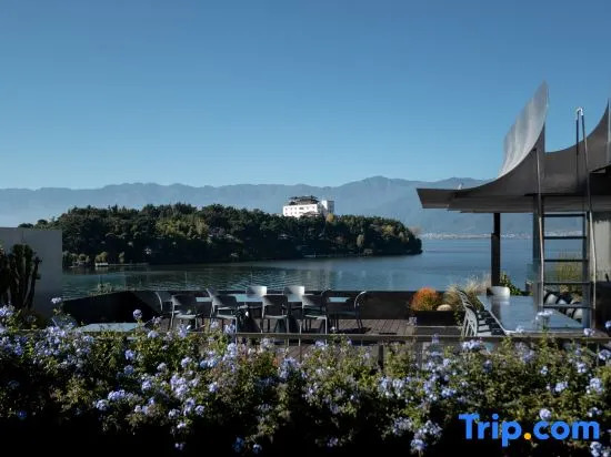 Yakamoz Haijie Hotel