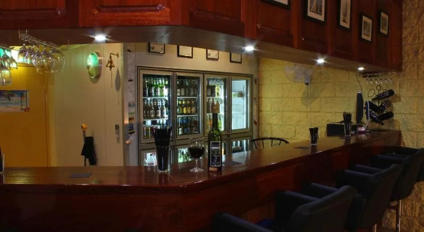 Copper Country Motor Inn
