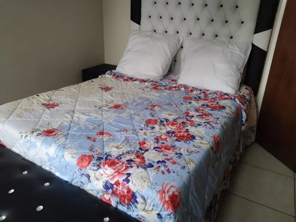 JM TOURS & SAFARIS GUEST House