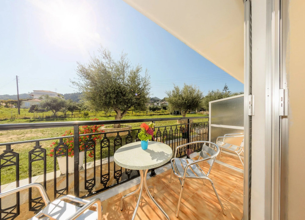 Denise Studios and Apartments