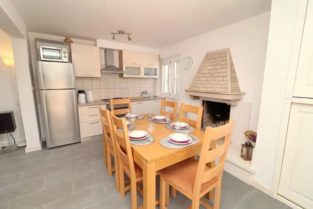 Villa Ivana - Three-bedroom Villa With Private Pool ID Direct Booker 986