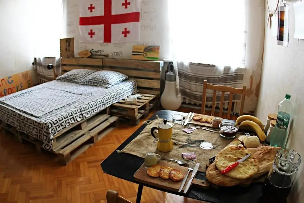 Хостел Dingo Backpackers