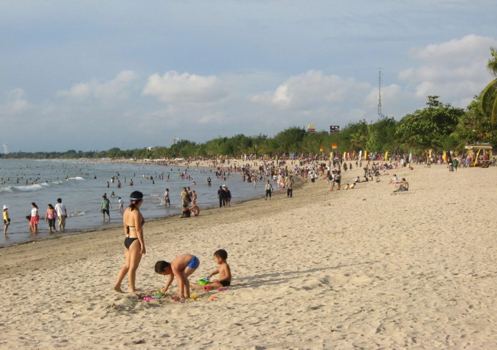 Agus Beach Inn