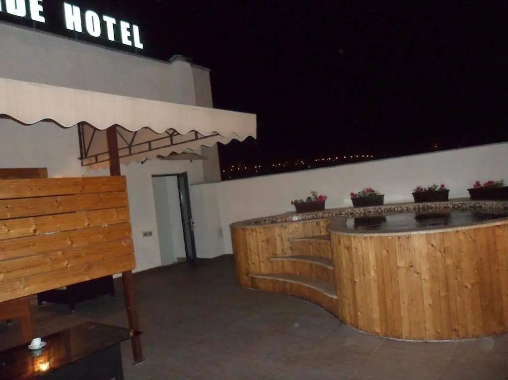 Avangard Hotel