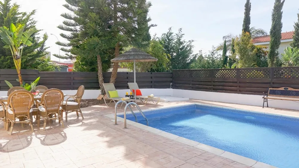Villa Willow Mandali by Ezoria Villas