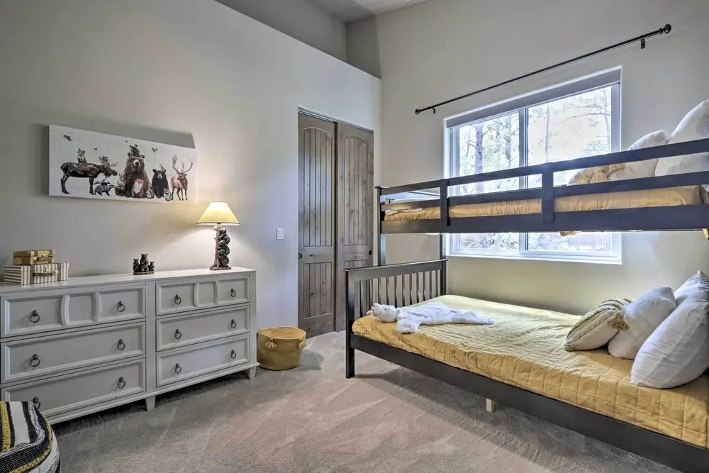 Stylish Show Low House w/ Expansive Deck!