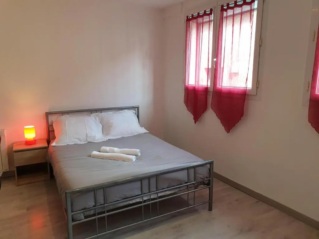 T1 Bis centre villeTarbes (logement entier)