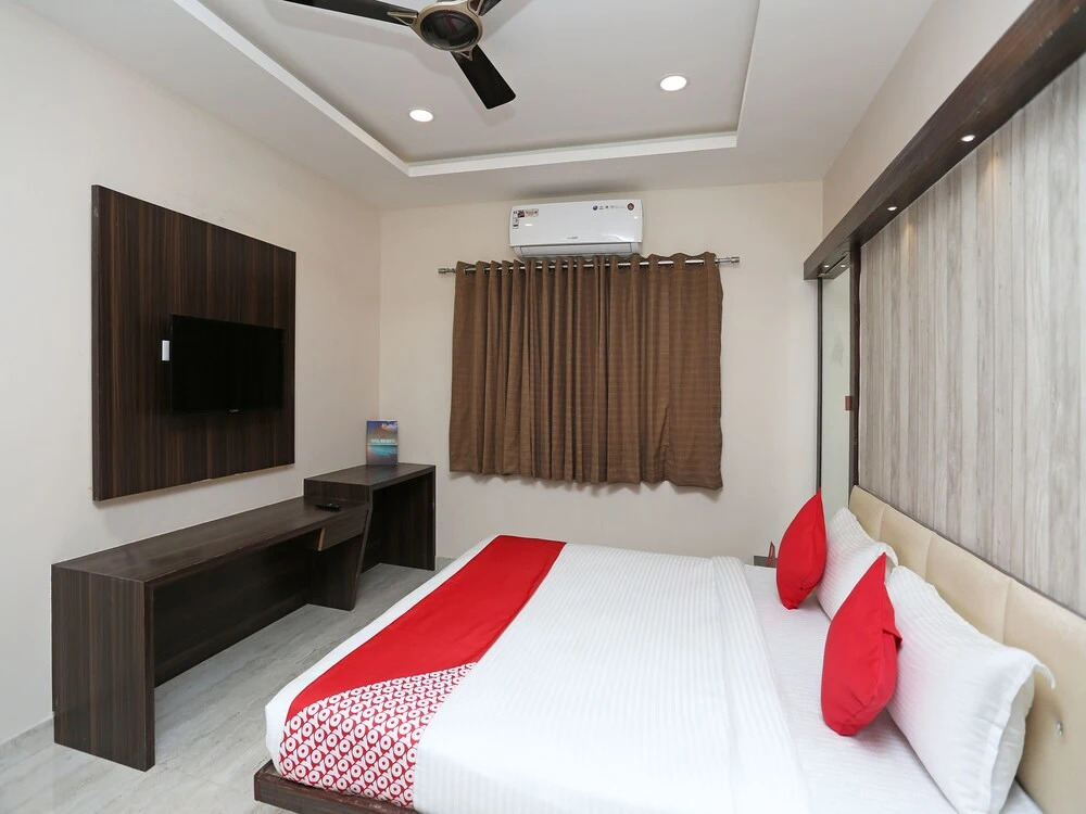 OYO 15861 Hotel Shivganga Comfort Zone