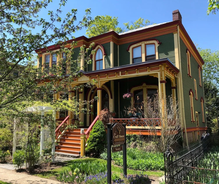 The Croff House Bed & Breakfast