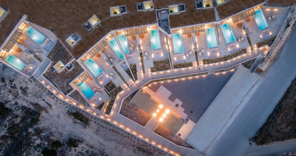 Solus Suites Milos