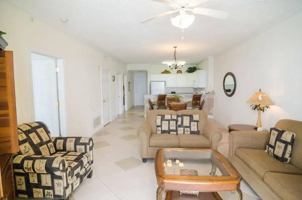 Twin Palms 904