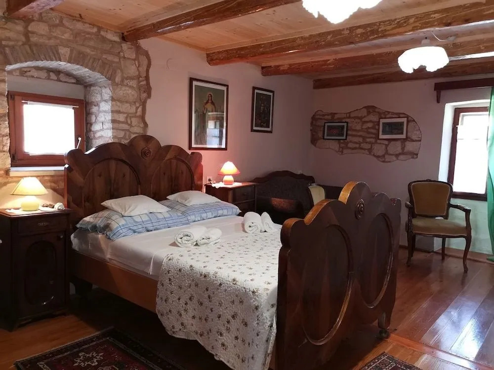 House Peresiji