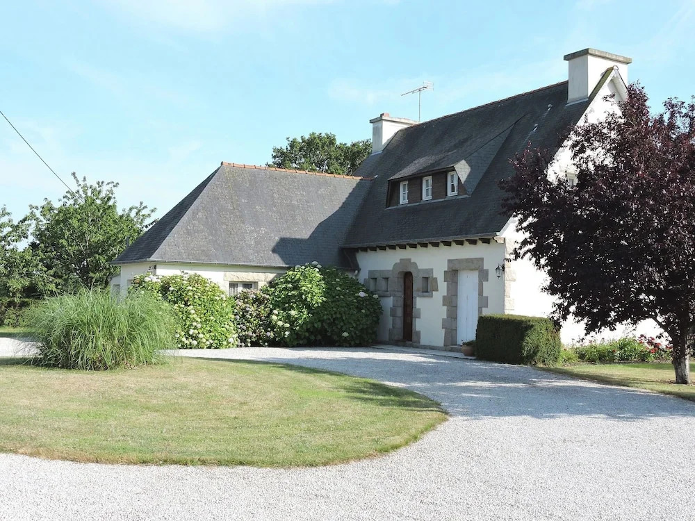 Charming Breton house in Hénansal