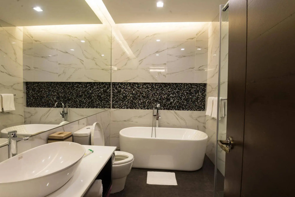 Lenox Hotel