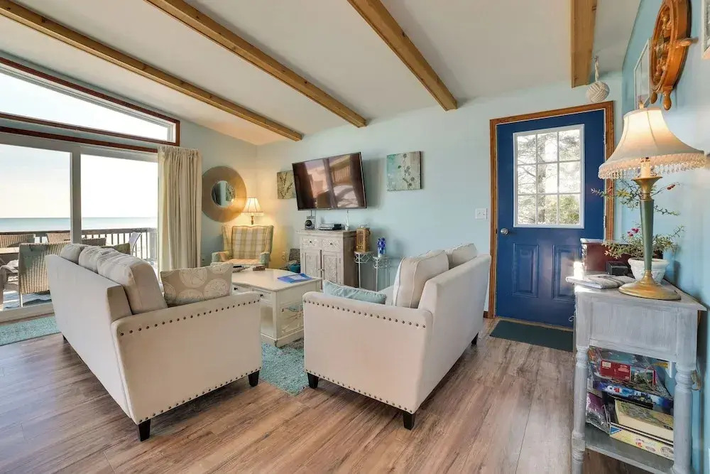 St. Ignace Cottage w/ Deck & Beach on Lake Huron!