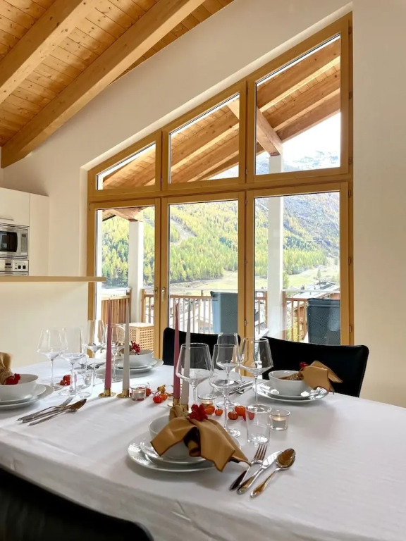 Impeccable 3-bed Duplex Penthouse in Saas-fee