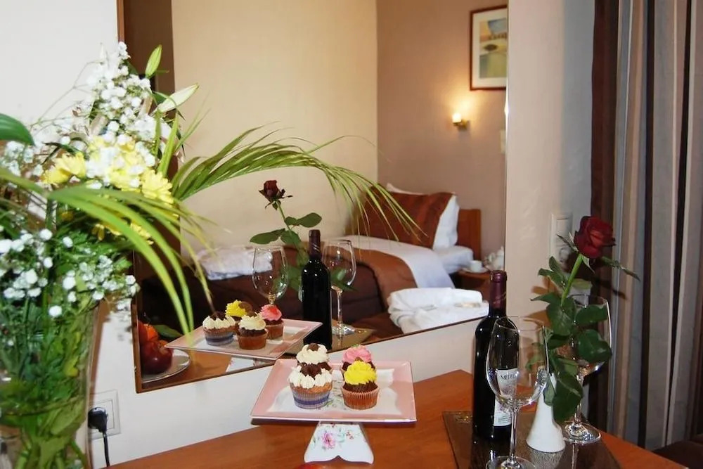 Paris Hotel