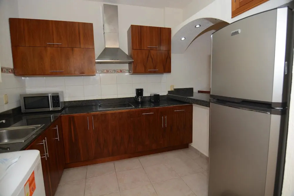 Superior Apt Rinc Del Sol 2 BR 2 BathR