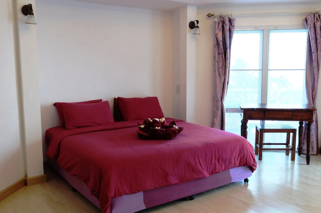 Kira Baya Koh Samed