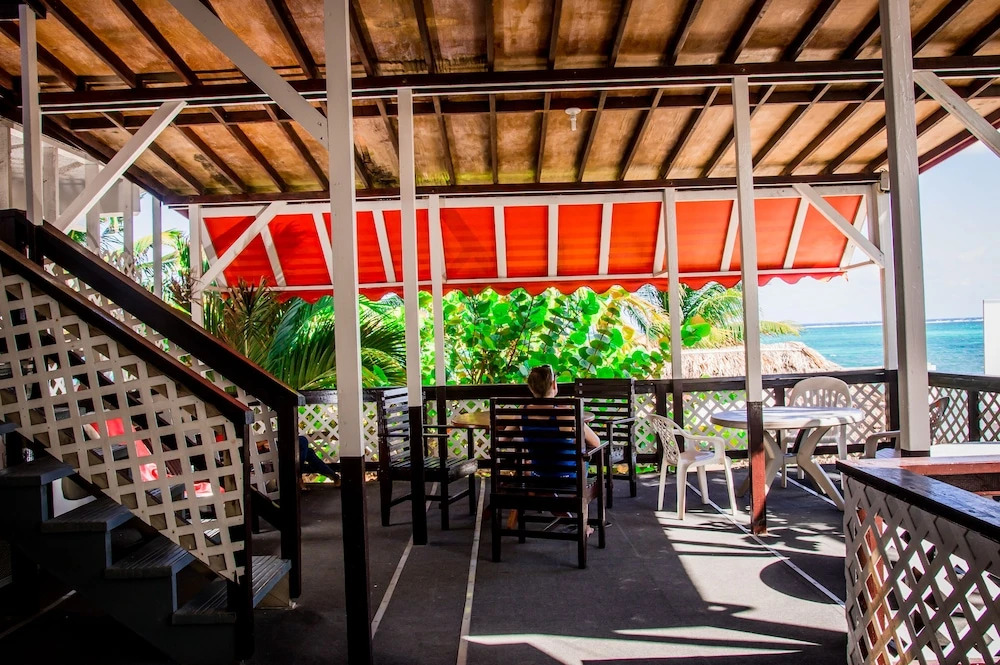 Hotel Coastal Bay