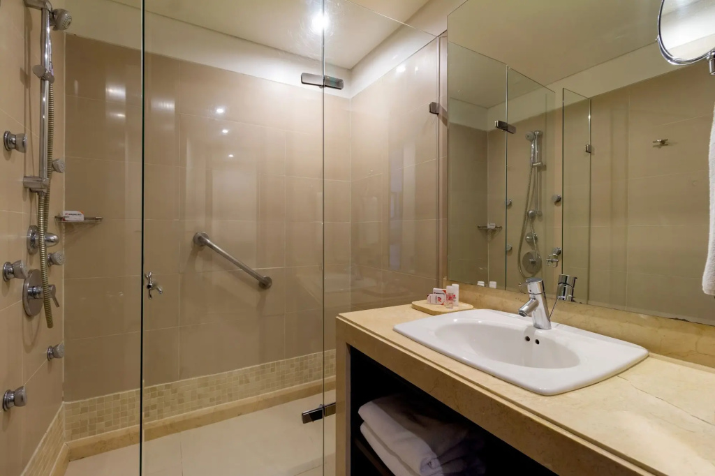 Hotel Madisson Inn Luxury By GEH Suites