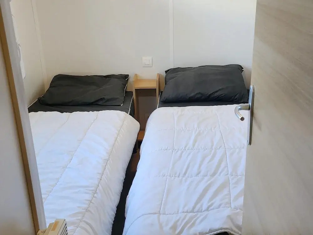 Swanky Mobile Home in Saint Jean de Monts near Seabeach