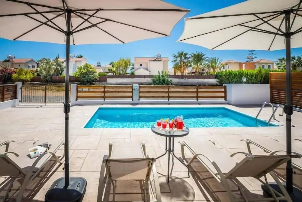 Villa White Moonflower