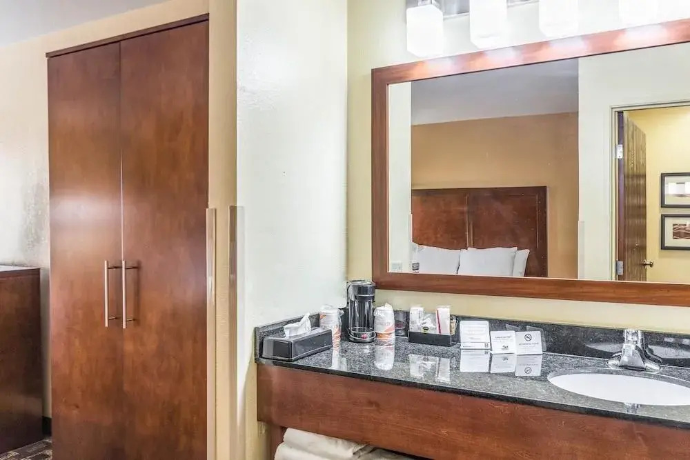 Comfort Inn & Suites North Aurora - Naperville