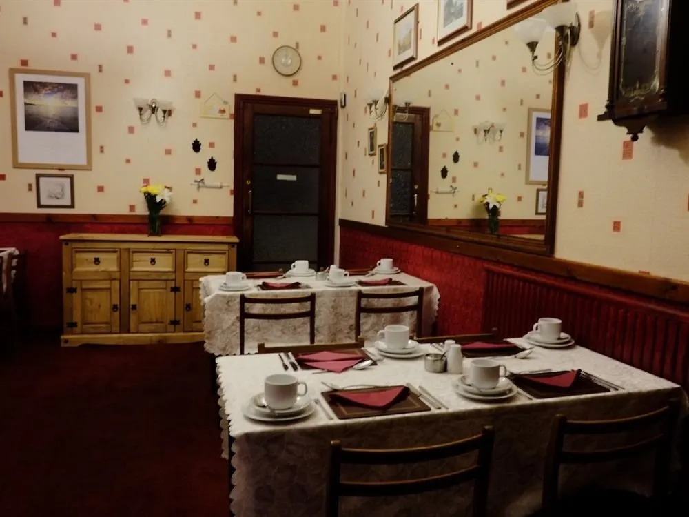 Thorncliffe Hotel