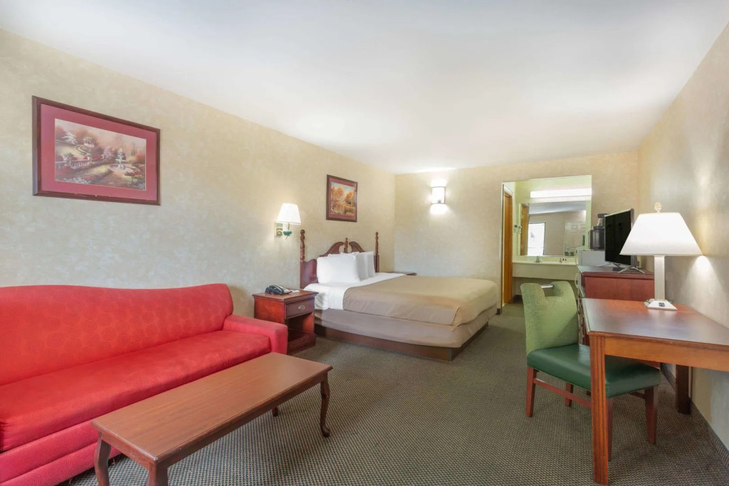 BrentwoodInn&suites