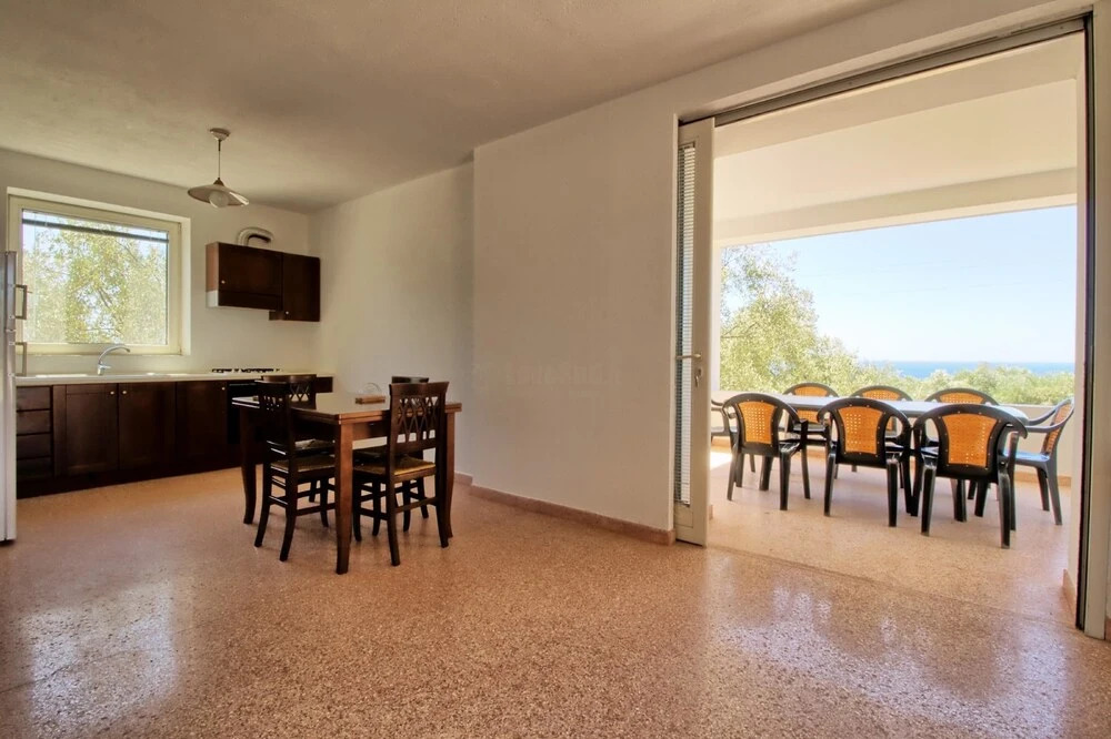 Ulivi Pasuli Rare View e Privacy