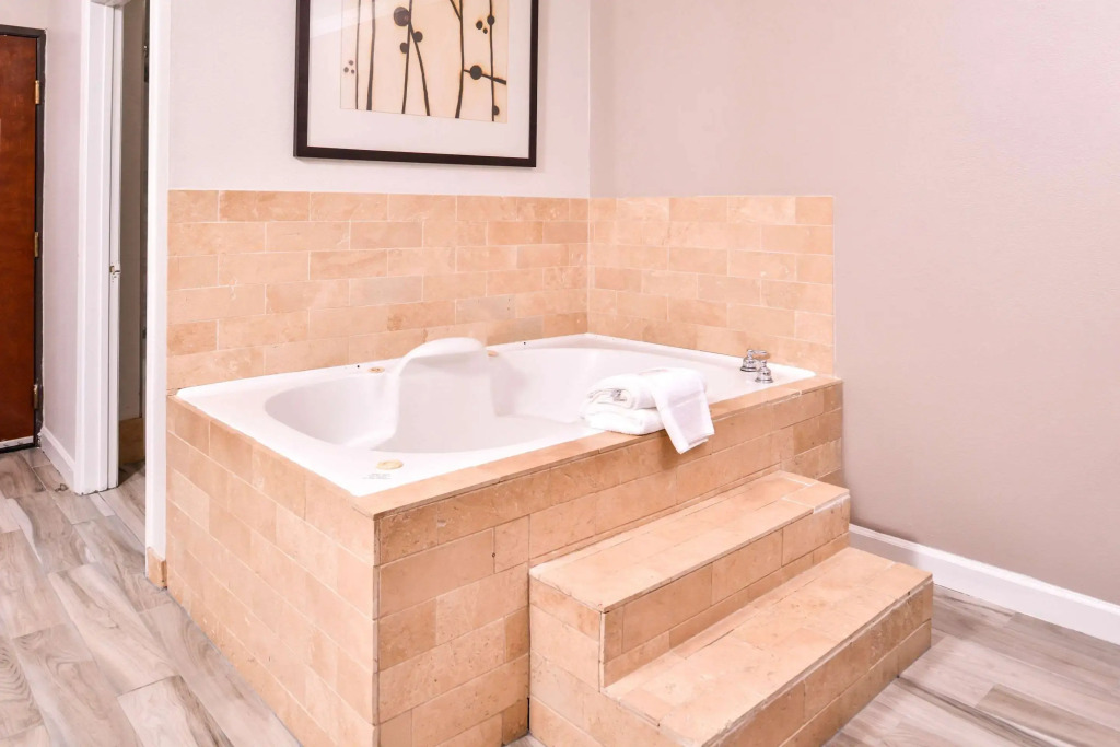 Quality Inn & Suites Beaumont