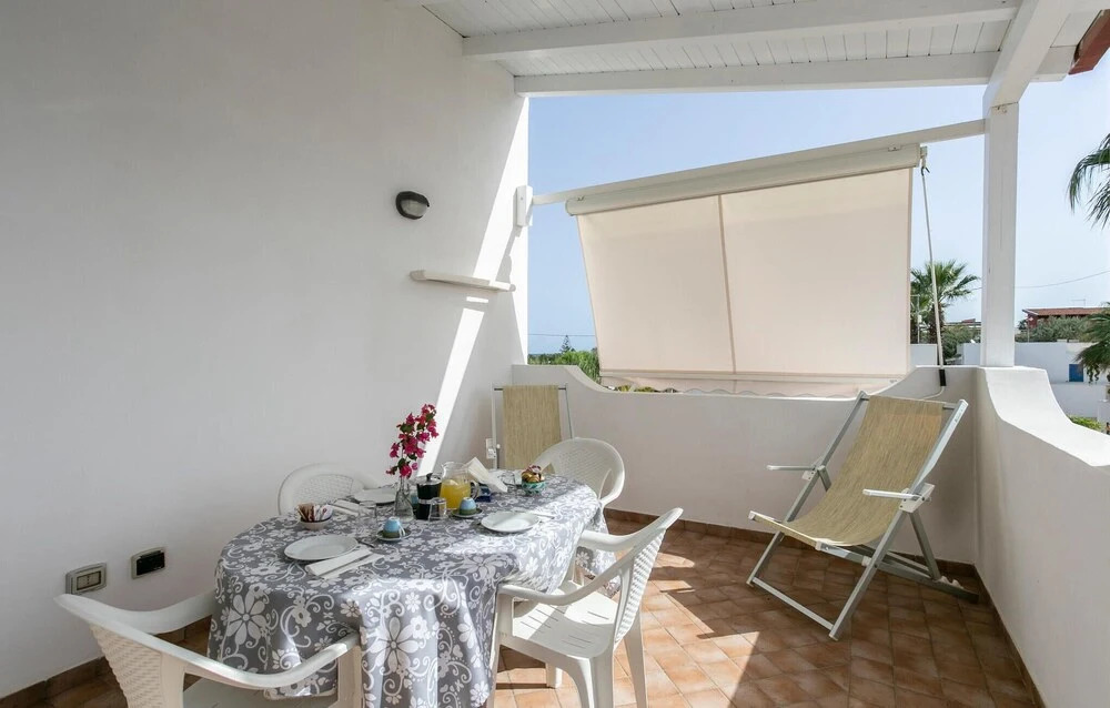 Nice Apartment in Reitani Noto With Wifi and 2 Bedrooms