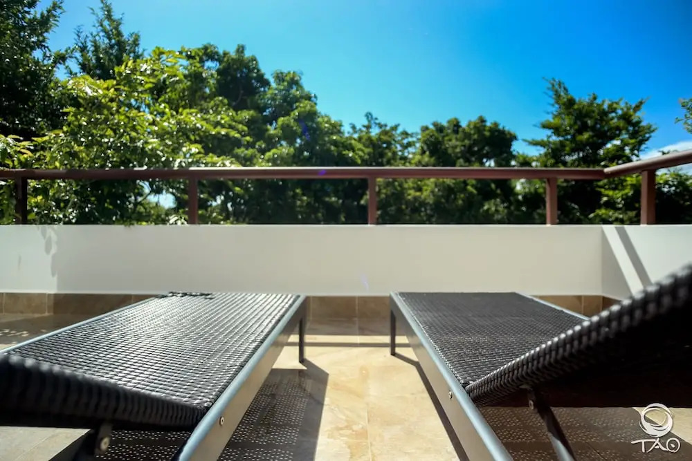 HIRA Penthouse1 Pristine 2 BR by Gate48
