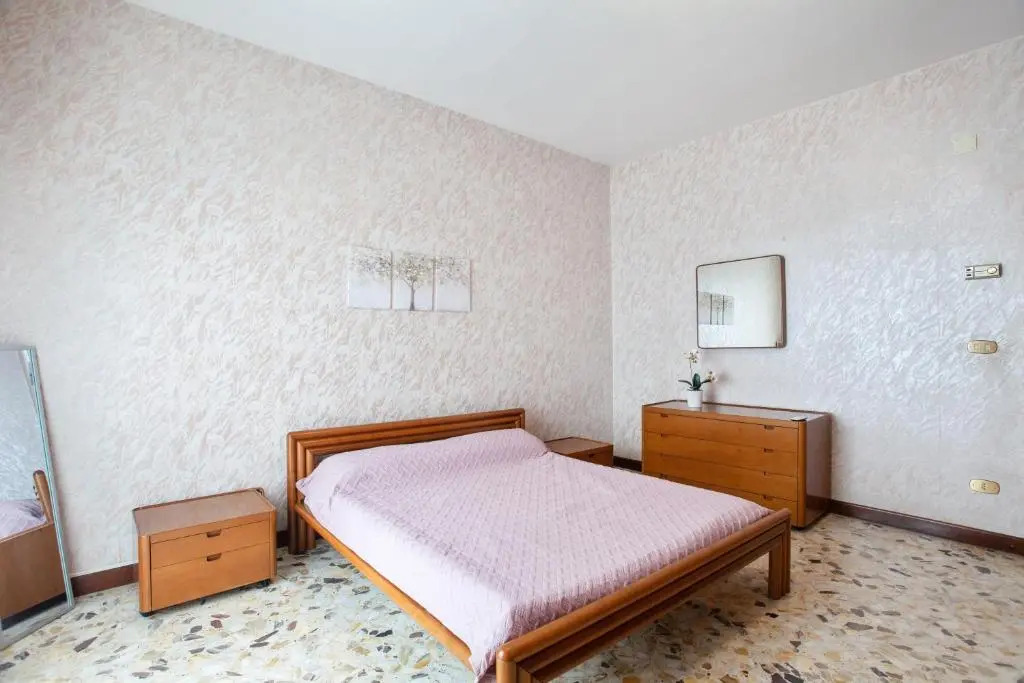 Pane & Pomodoro Beach Roomy Flat