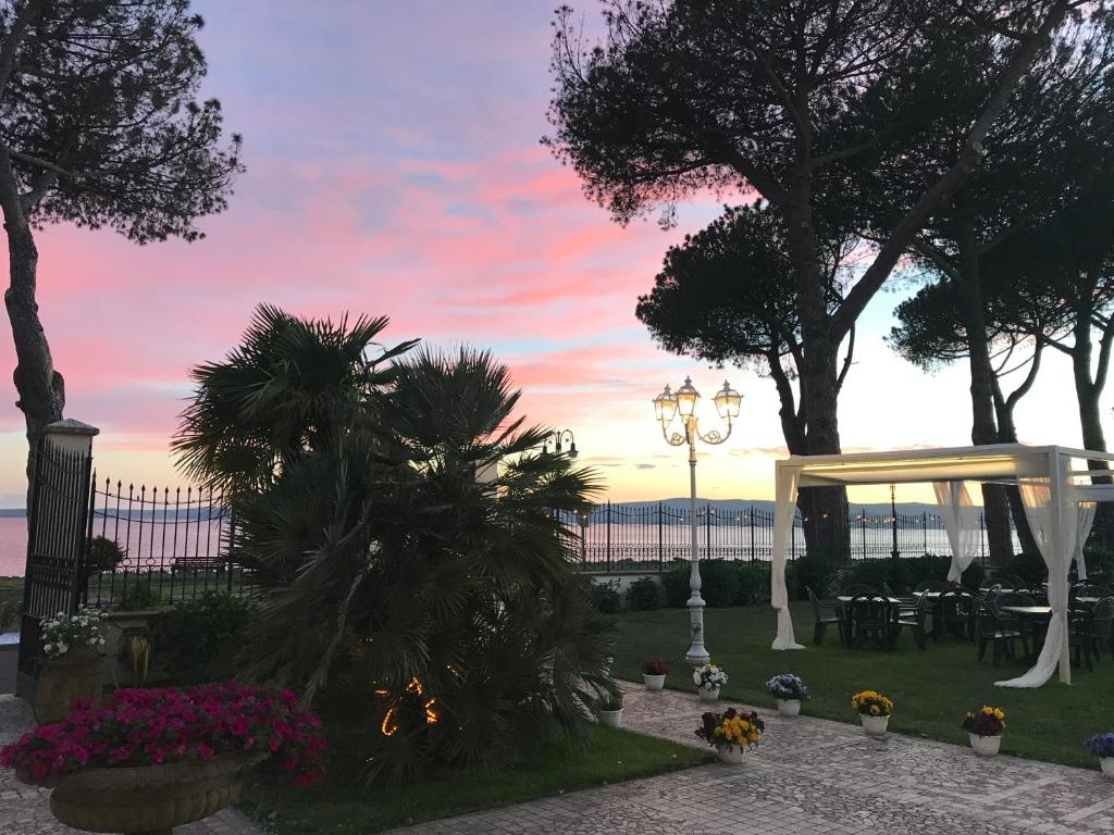 Hotel Holiday Sul Lago