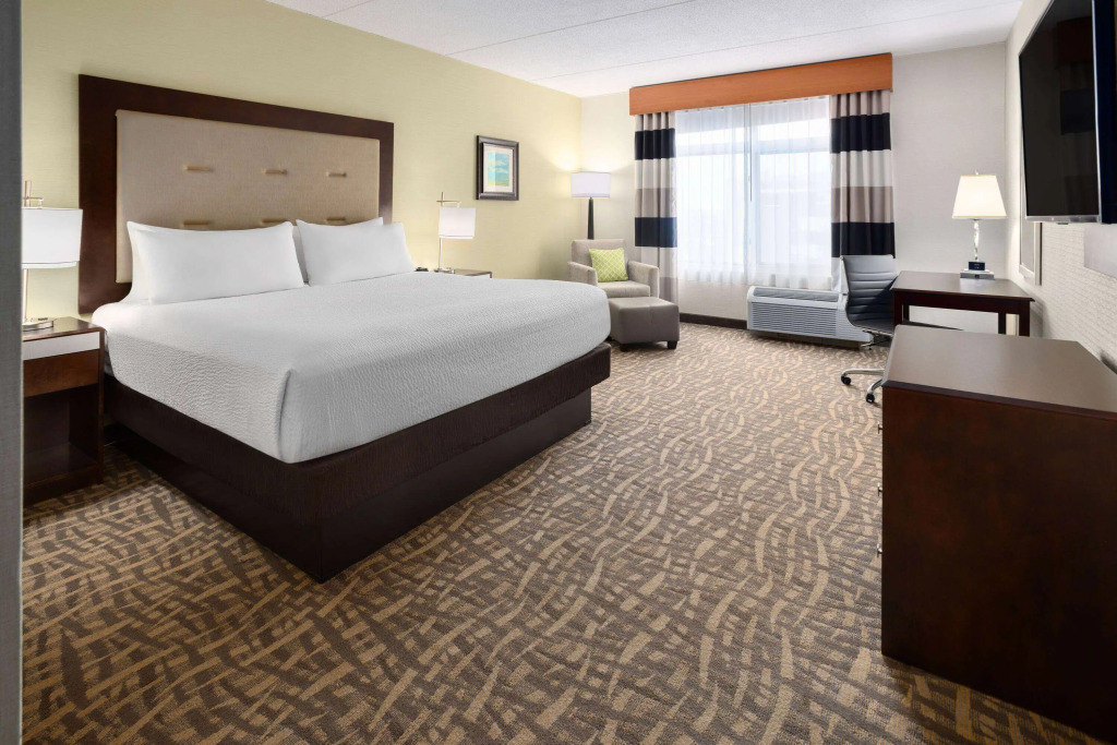Wyndham Garden Buffalo Downtown