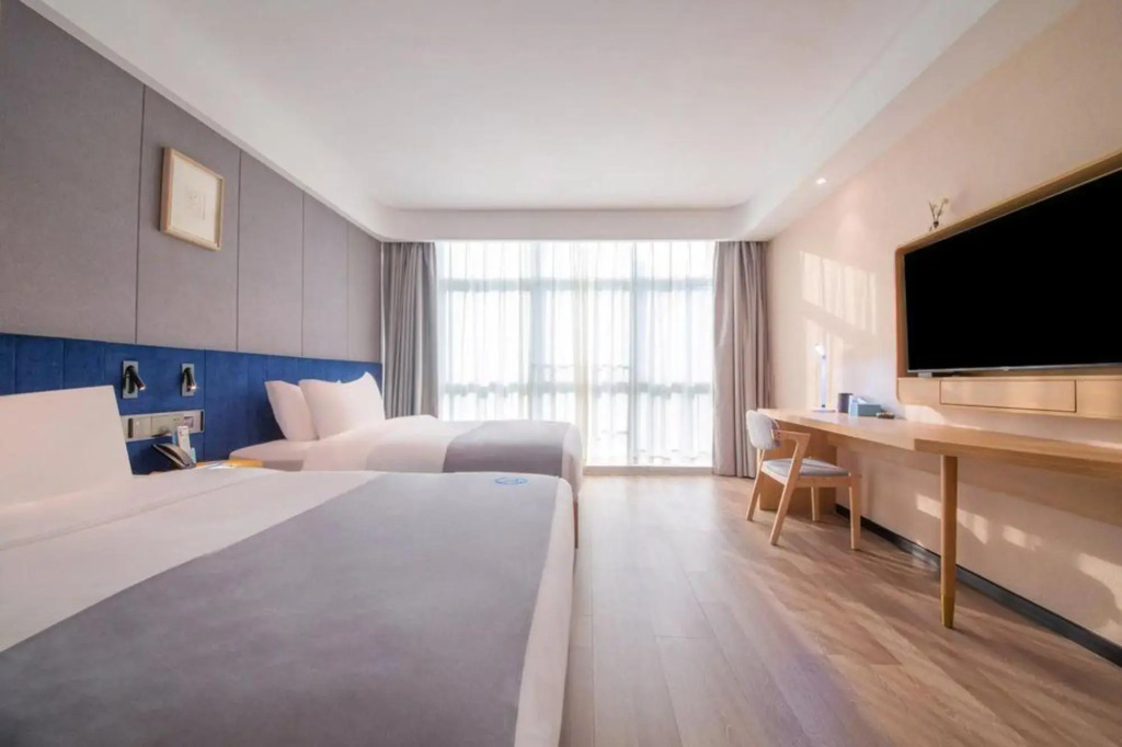 Lan Ou Shangpin Hotel (Hongjundu Square Branch)