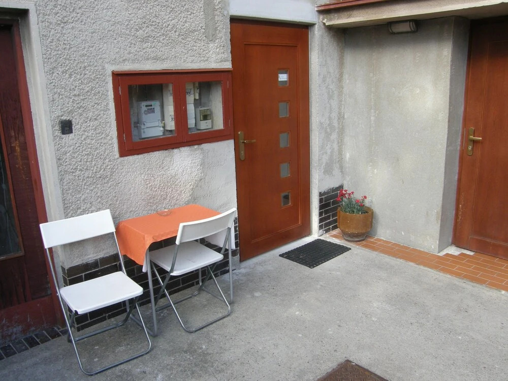 Alisa Apartments