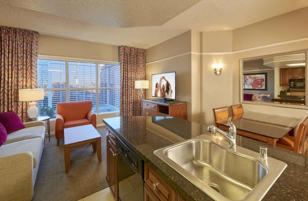 Suites at HGVC at the Flamingo Las Vegas Strip