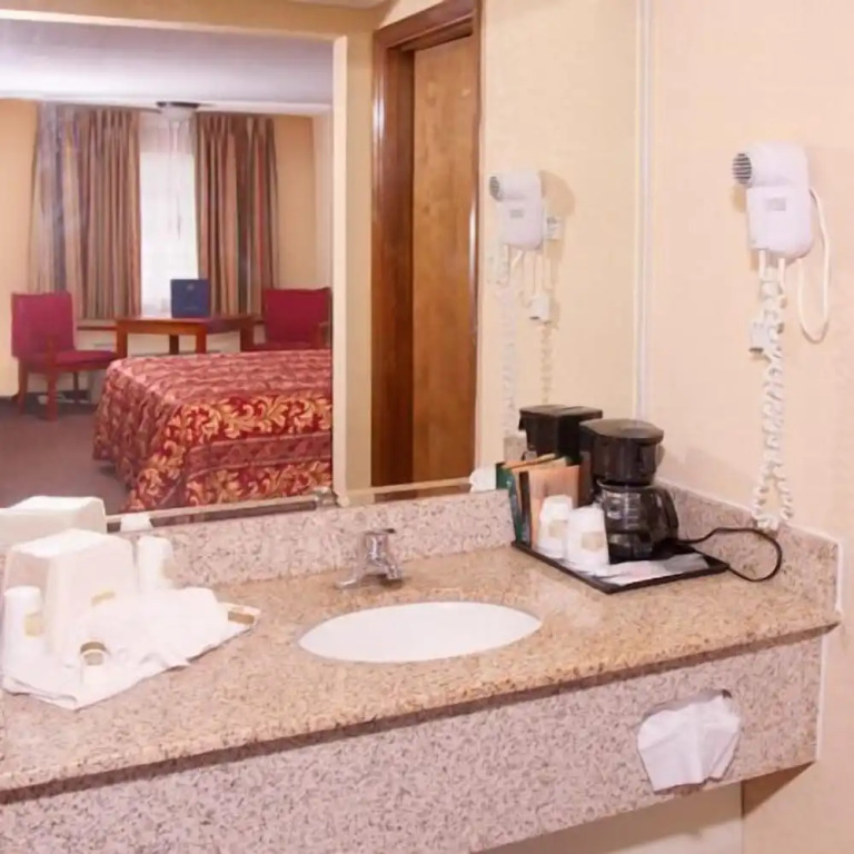 Rodeway Inn Forsyth near GA Public Safety Training Center
