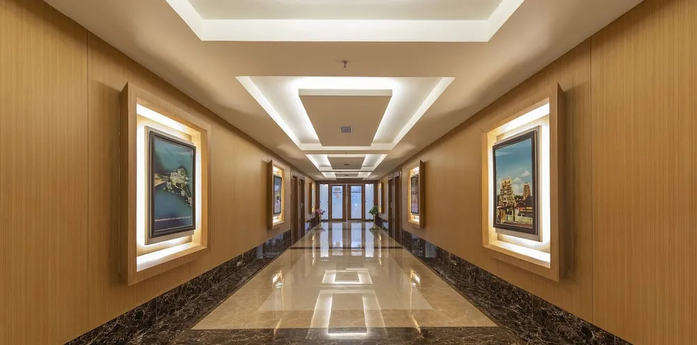 Hotel ARJUNAA