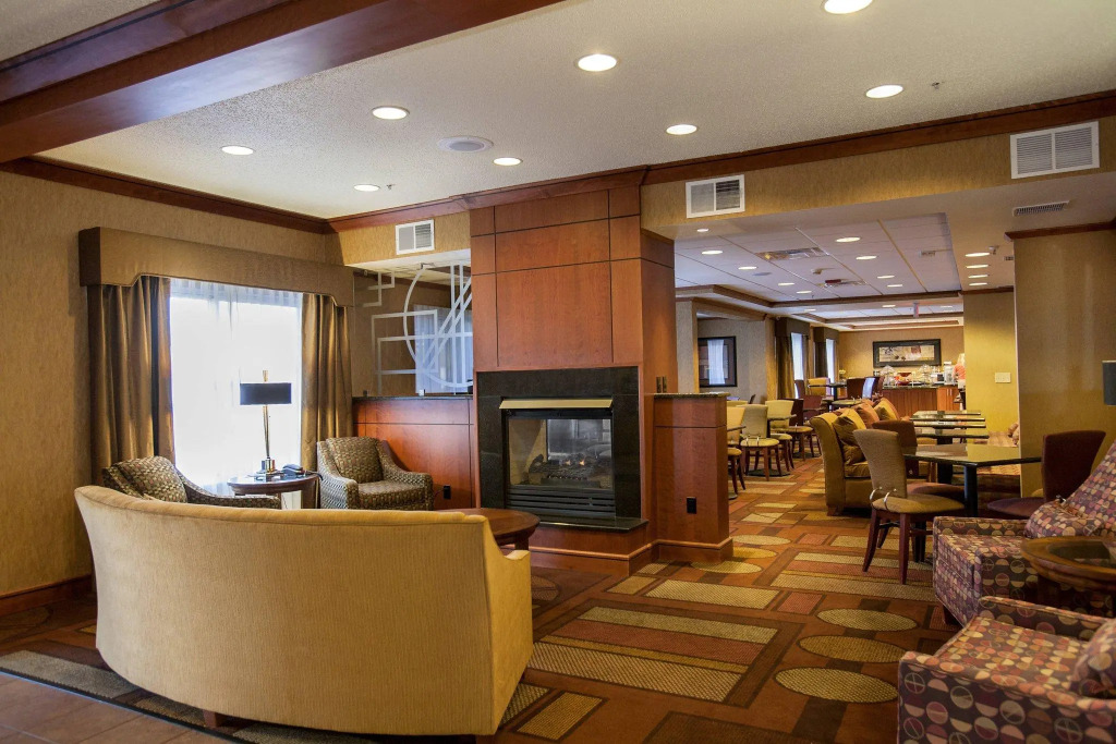 Fairfield Inn & Suites by Marriott Detroit Livonia
