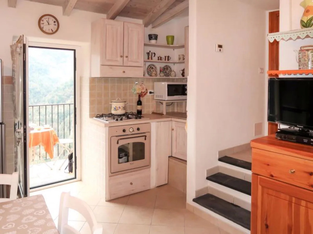 House Reanna Apricale