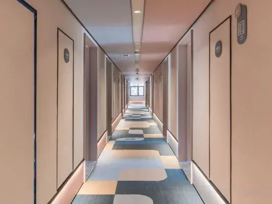 HanTing Hotel (Chaoyang Jianping Bus Station)