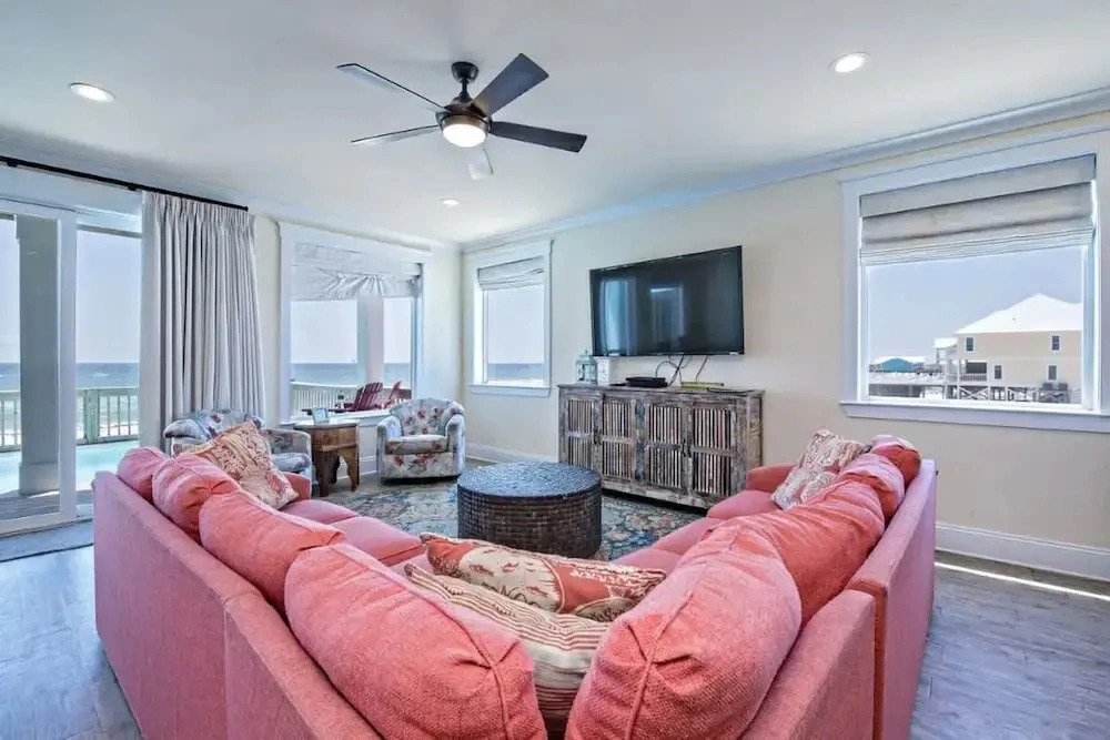Beachfront 5bed Easybreezy West